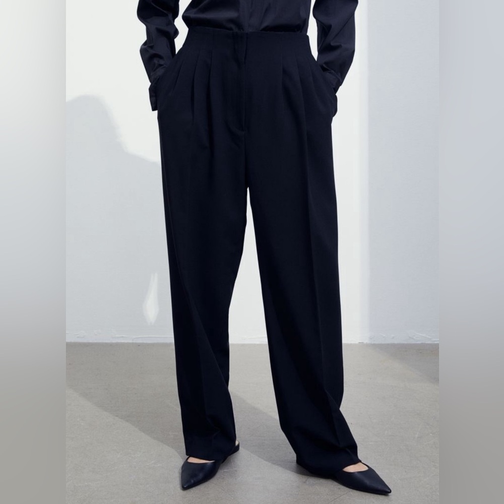 H&M MODERN CLASSIC PLEATED PANTS - P2225